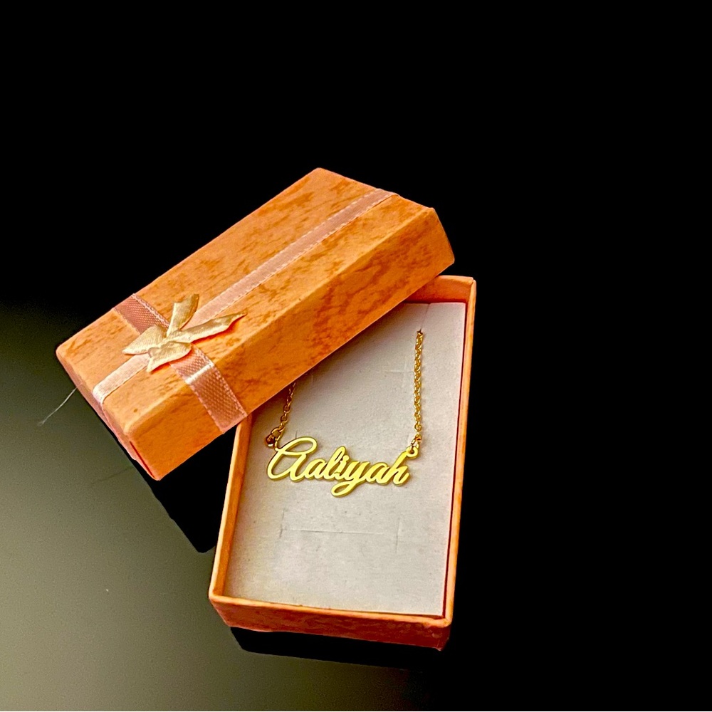 Aaliyah - Dainty 18” Nameplate Stainless Steel Gold Plated Necklace